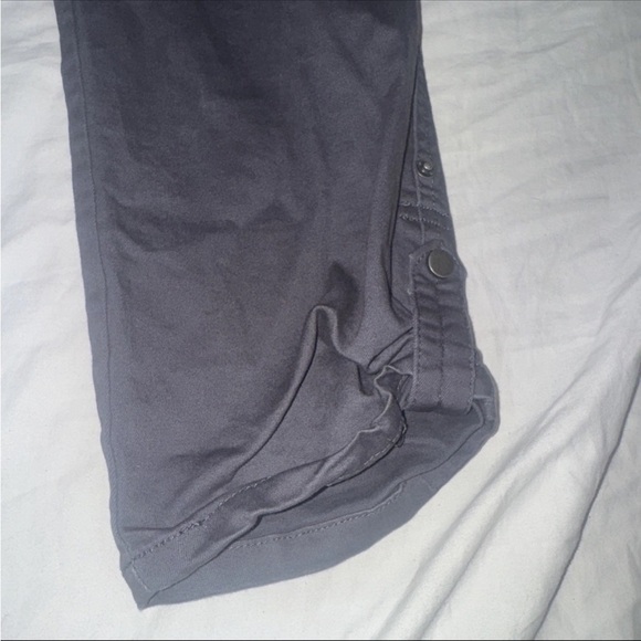 Democracy Pants Women's size 6 gray  "Ab" Technology Cargo Pockets Stretch - Picture 4 of 8
